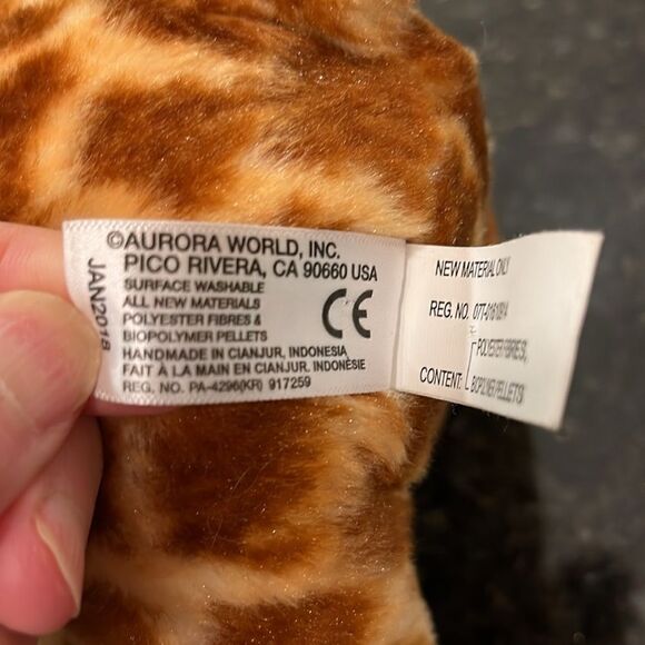 Destination Nation Giraffe Plush #19265 -Aurora. Size 10” - Picture 8 of 8